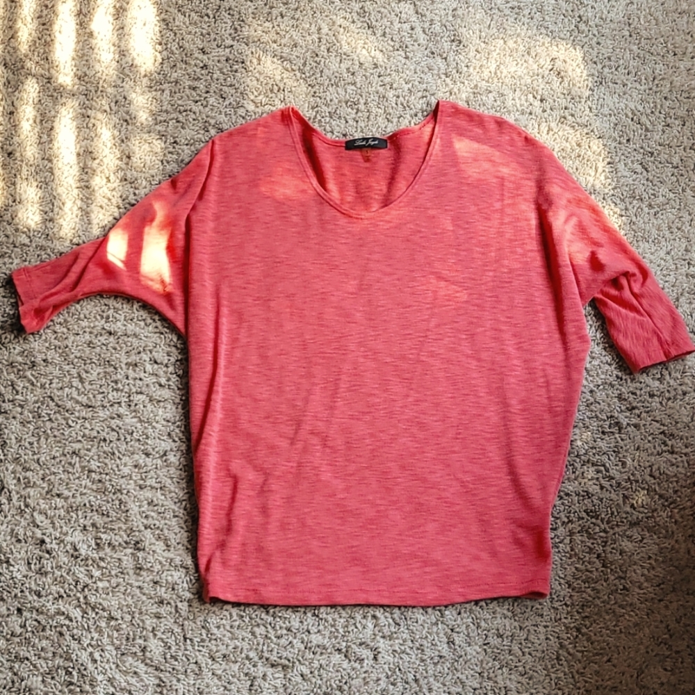 Coral top